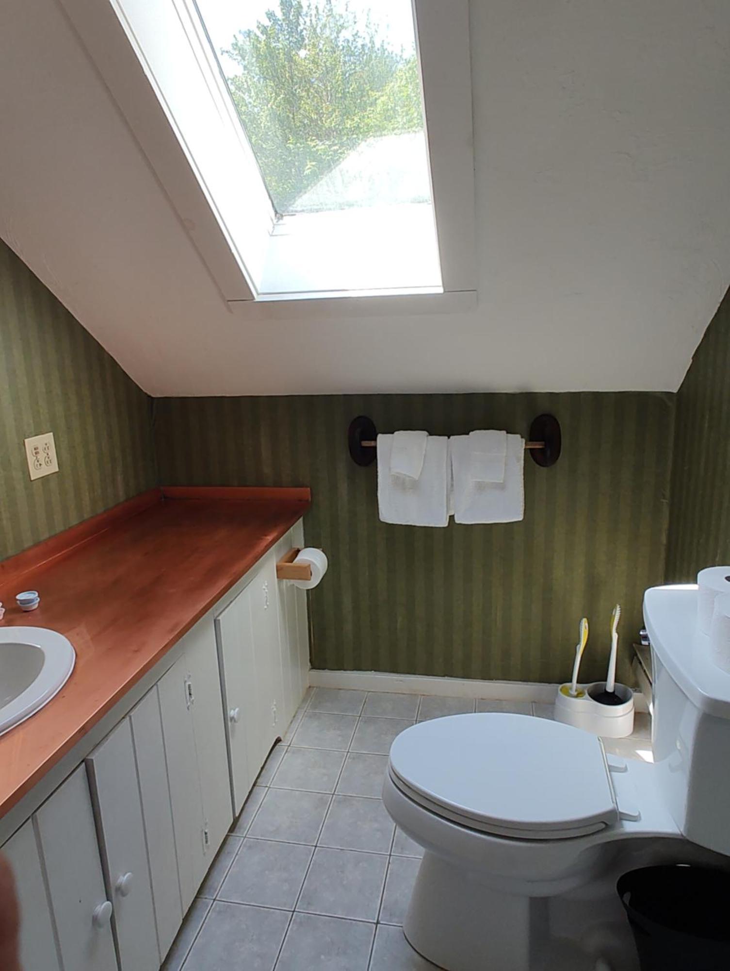 Doveberry Inn West Dover Εξωτερικό φωτογραφία