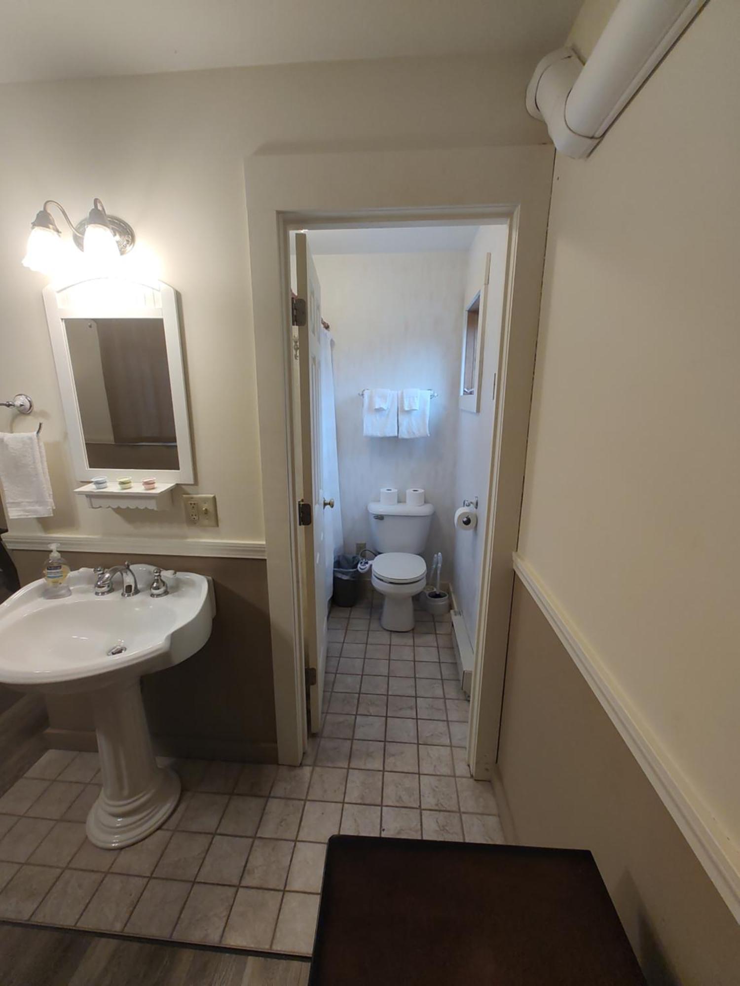 Doveberry Inn West Dover Εξωτερικό φωτογραφία